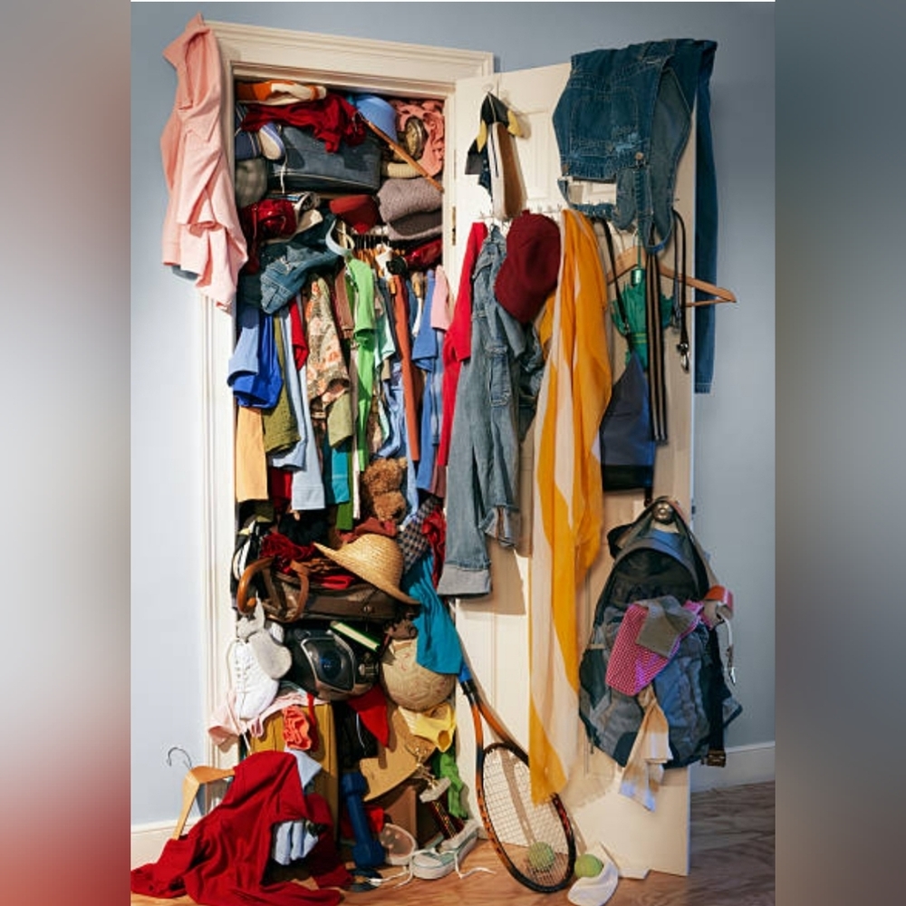 Closet Clearout Silent Sharing Show